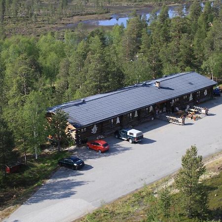 Neljaen Tuulen Tupa Bed & Breakfast Kaamanen Ruang foto