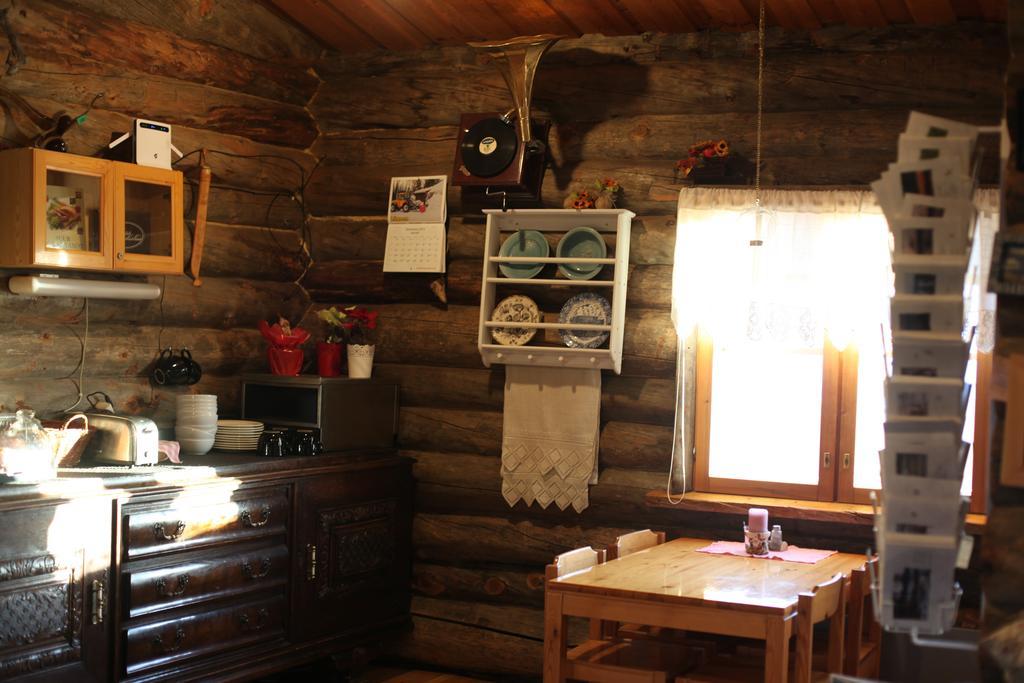 Neljaen Tuulen Tupa Bed & Breakfast Kaamanen Bagian luar foto