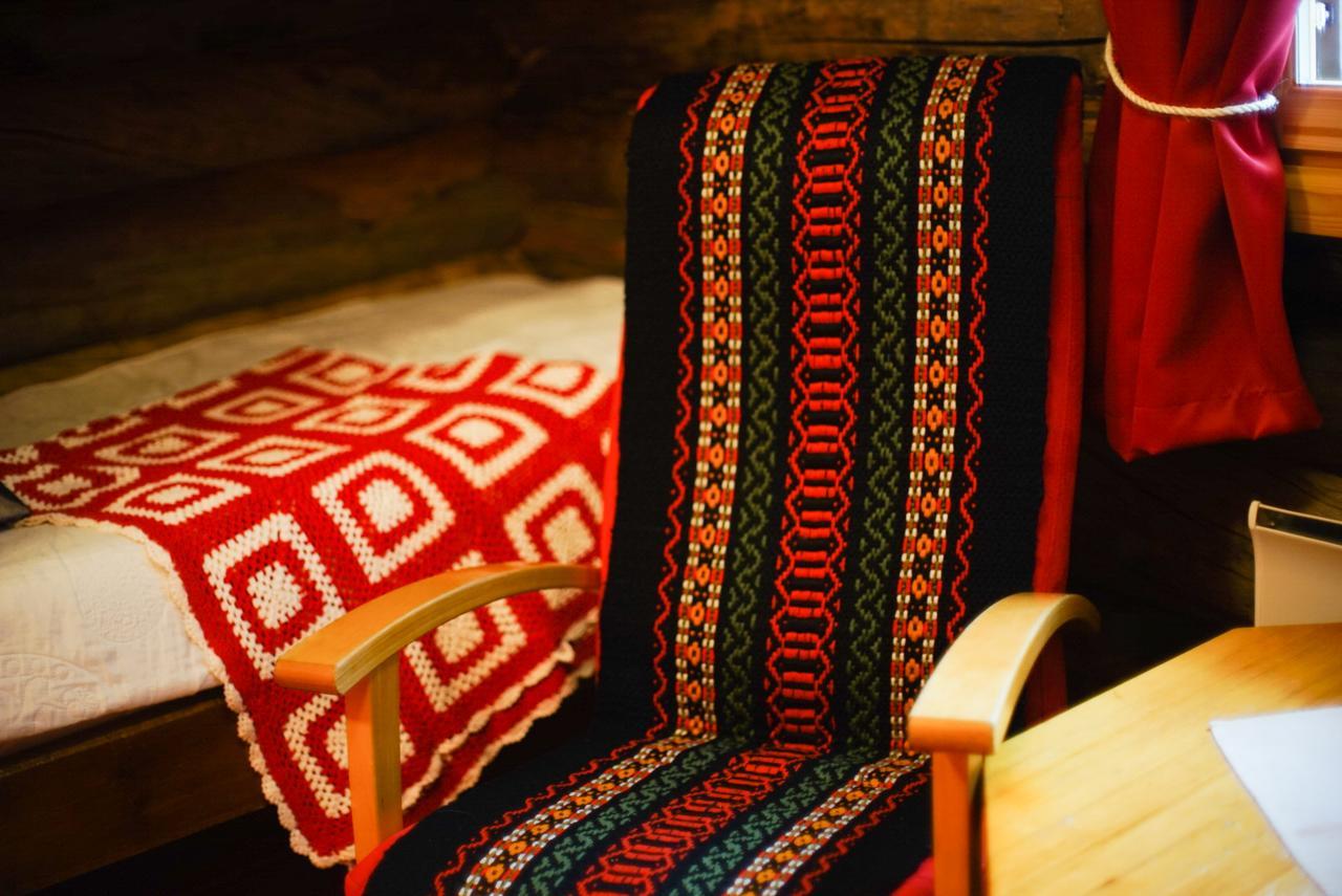Neljaen Tuulen Tupa Bed & Breakfast Kaamanen Bagian luar foto